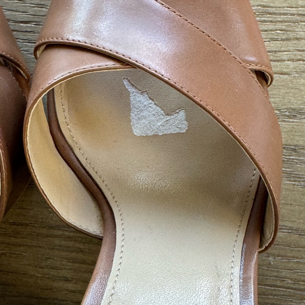 Michael Kors Platform Sandals in Luggage Brown size 9 - Picture 7 of 9